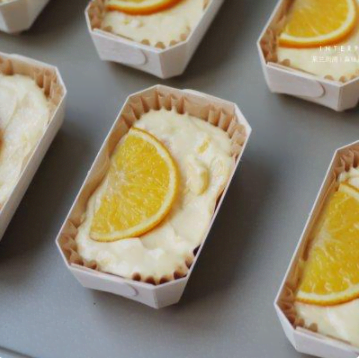 香橙磅蛋糕，甜橙加入到蛋糕中，讓雞蛋蛋糕變的清香無比